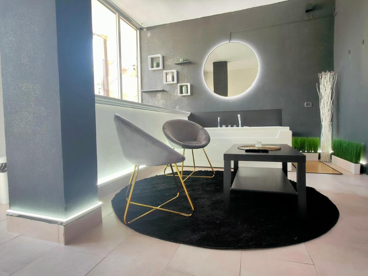 Central Wellness Suite Bari Exteriör bild