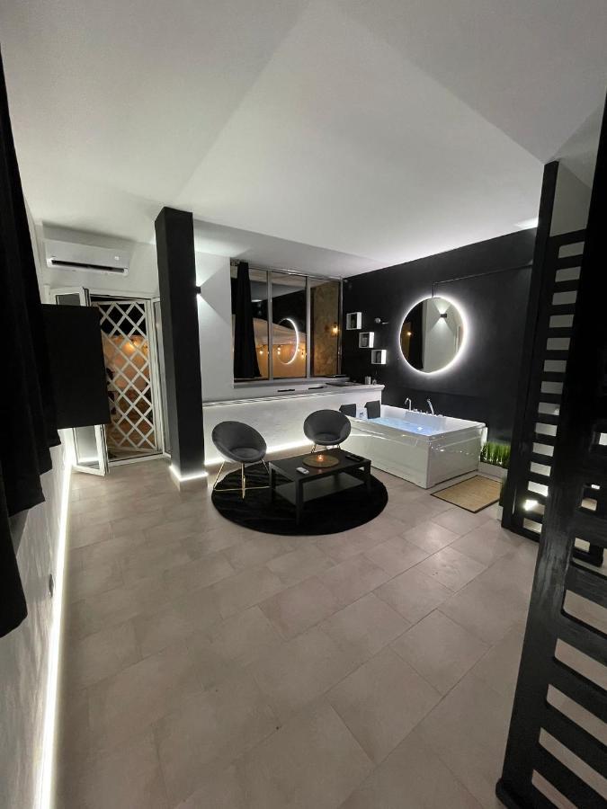 Central Wellness Suite Bari Exteriör bild