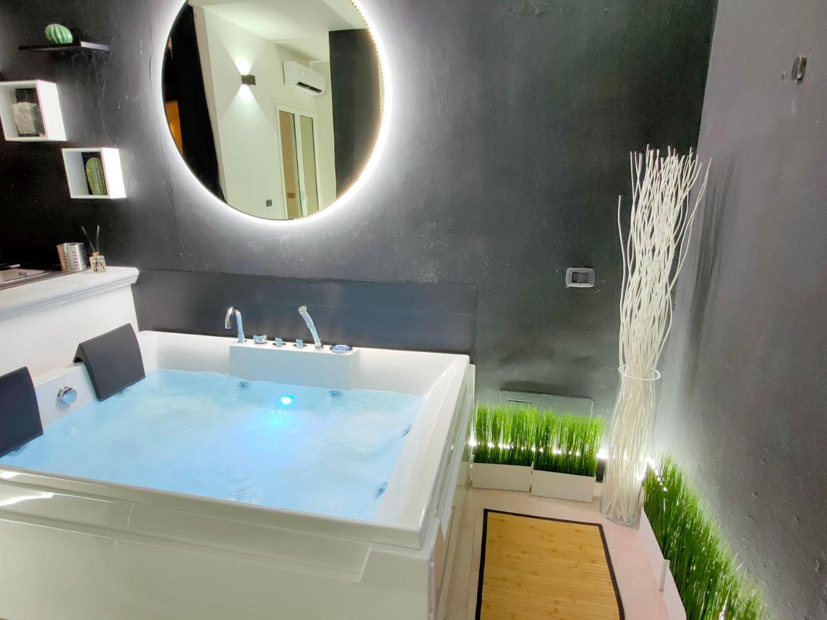 Central Wellness Suite Bari Exteriör bild